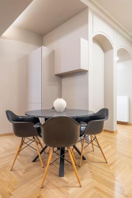 Urban Elegance In Kolonaki Leilighet Athen Eksteriør bilde